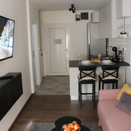 Luca, Digital Nomad Getaway Studio Apartment Zagreb Extérieur photo