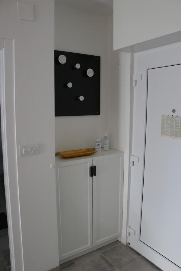 Luca, Digital Nomad Getaway Studio Apartment Zagreb Extérieur photo