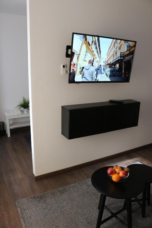 Luca, Digital Nomad Getaway Studio Apartment Zagreb Extérieur photo